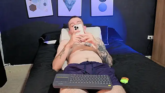 Dylanwhite23  online show from March 13, 2026, 9:54 pm