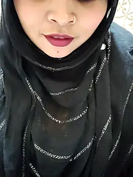 Indian-Nazia online show from November 17, 2025, 6:35 pm