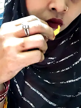 Snapshot of Indian-Nazia chatting on February 2, 2026, 5:00 pm Indian-Nazia online show from February 2, 2026, 5:00 pm