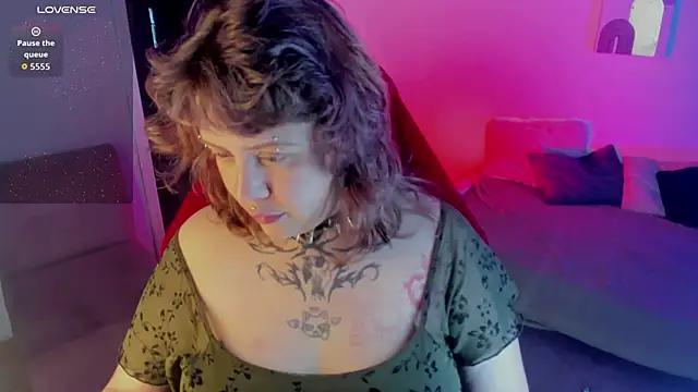 Sabrina scarlett online show from October 21, 2025, 5:08 am