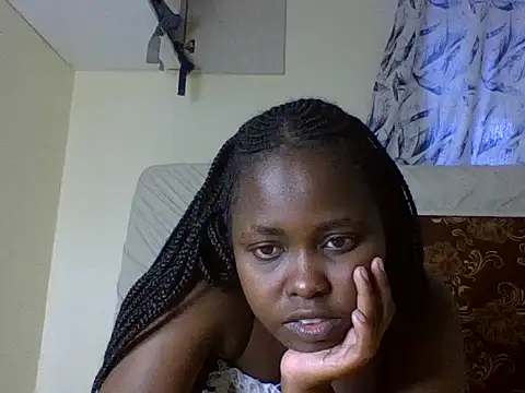 Sweetcecie01 online show from October 7, 2025, 10:01 am