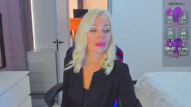 Miya Kisss online show from October 25, 2025, 9:06 am