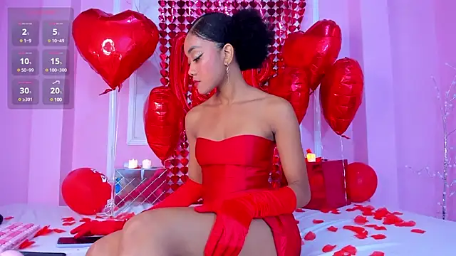 Snapshot of Juliette__3 chatting on February 14, 2025, 1:40 pm Juliette 3 online show from February 14, 2025, 1:40 pm