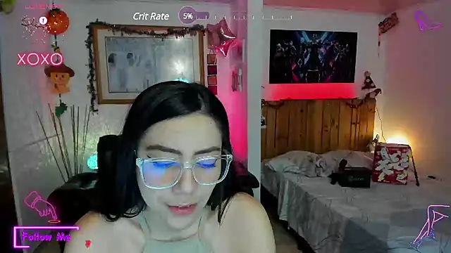 Snapshot of LauGrayJ chatting on February 4, 2025, 12:33 pm LauGrayJ online show from February 4, 2025, 12:33 pm