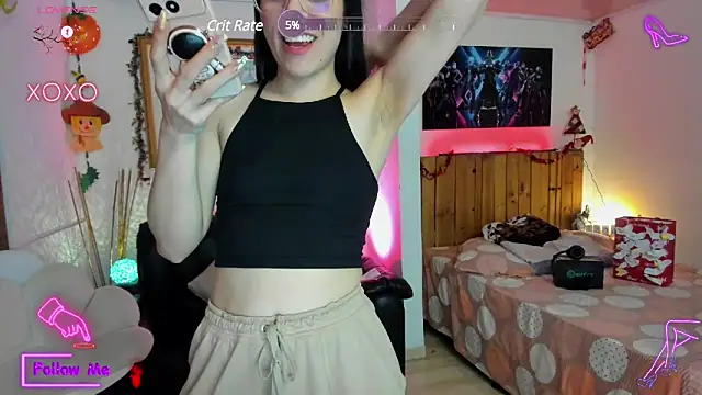 Snapshot of LauGrayJ chatting on February 25, 2025, 8:25 am LauGrayJ online show from February 25, 2025, 8:25 am