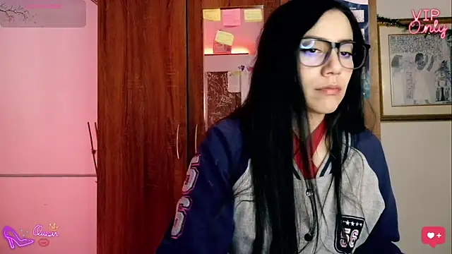 LauGrayJ online show from February 15, 2026, 8:35 am