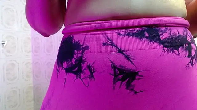 Sophy wm online show from October 22, 2025, 4:13 am