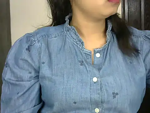 Snapshot of HOT-LOVELY chatting on February 18, 2025, 10:58 pm HOT-LOVELY online show from February 18, 2025, 10:58 pm