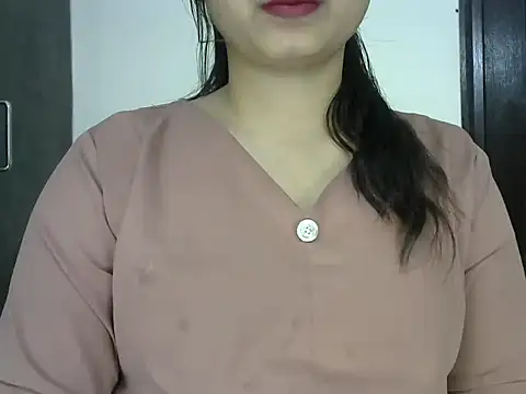 Snapshot of HOT-LOVELY chatting on March 10, 2025, 6:01 pm HOT-LOVELY online show from March 10, 2025, 6:01 pm
