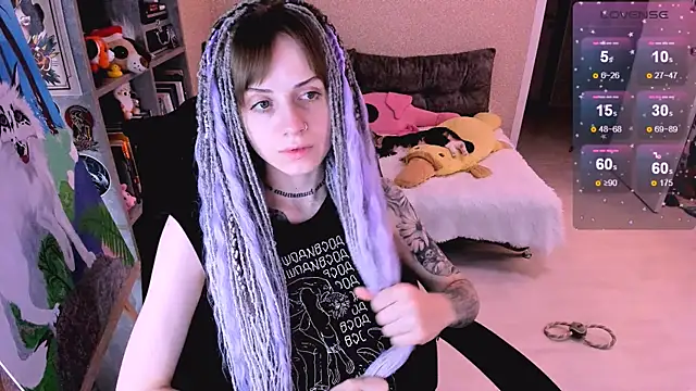 Snapshot of NaniMoore chatting on December 2, 2024, 11:34 am NaniMoore online show from December 2, 2024, 11:34 am