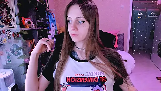 Snapshot of NaniMoore chatting on January 24, 2025, 11:12 pm NaniMoore online show from January 24, 2025, 11:12 pm