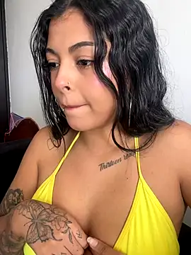 Dulce-diosa online show from October 10, 2025, 7:35 pm