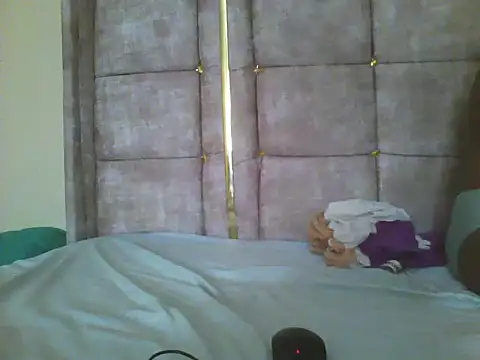 Sweet-beanca online show from March 2, 2026, 12:45 pm