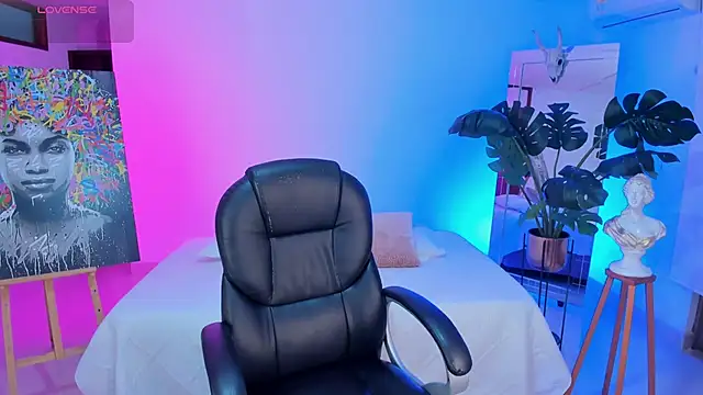 Snapshot of JANYLOVE__ chatting on February 19, 2026, 10:55 am JANYLOVE online show from February 19, 2026, 10:55 am