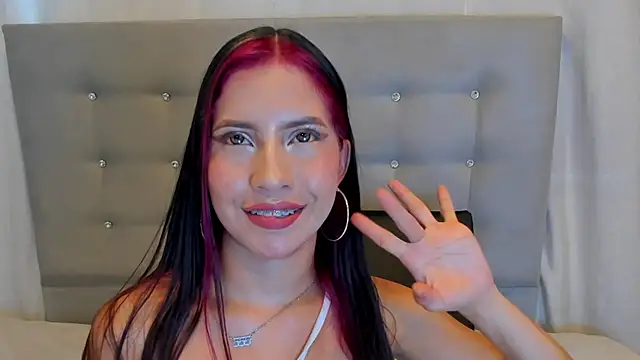 nymphomanya online show from April 14, 2026, 8:26 pm