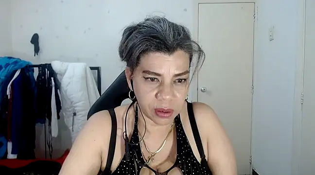 vikyadams online show from February 25, 2025, 6:36 am