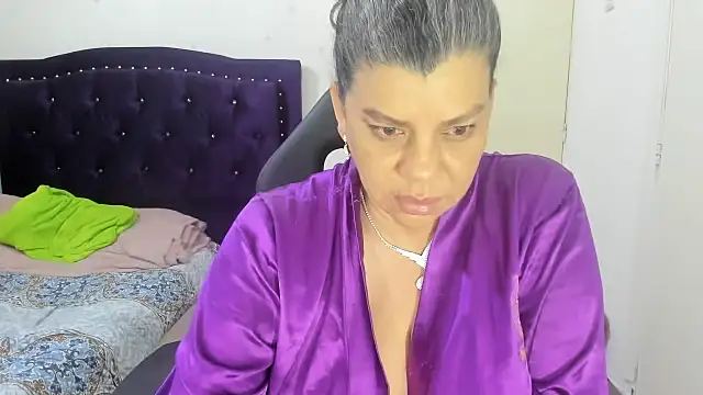 vikyadams online show from September 12, 2025, 11:21 am