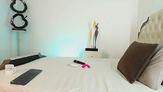 Arya-02 online show from January 12, 2026, 11:48 am