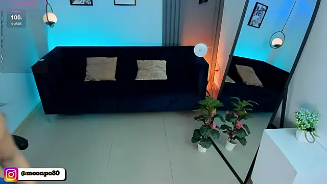 Snapshot of Luna__Ponce chatting on February 28, 2026, 4:30 pm Luna Ponce online show from February 28, 2026, 4:30 pm