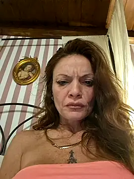Snapshot of vampvanna23 chatting on July 5, 2026, 11:23 pm vampvanna23 online show from July 5, 2026, 11:23 pm