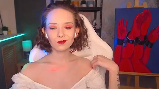 FascinatingEyess online show from January 8, 2025, 7:34 pm