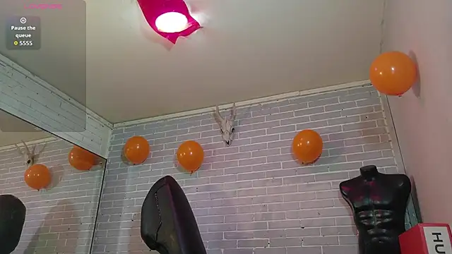 Snapshot of elizatexx chatting on October 16, 2025, 8:10 pm elizatexx online show from October 16, 2025, 8:10 pm