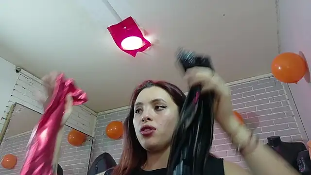 Snapshot of elizatexx chatting on October 20, 2025, 11:16 pm elizatexx online show from October 20, 2025, 11:16 pm