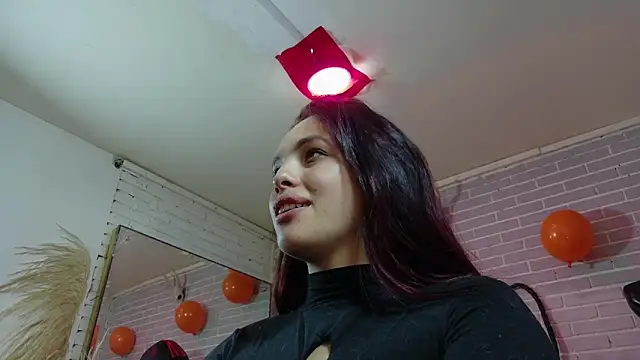 Snapshot of elizatexx chatting on October 22, 2025, 2:06 pm elizatexx online show from October 22, 2025, 2:06 pm