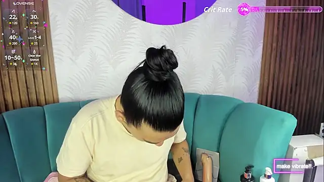 yossi peach cute online show from November 13, 2025, 8:52 pm