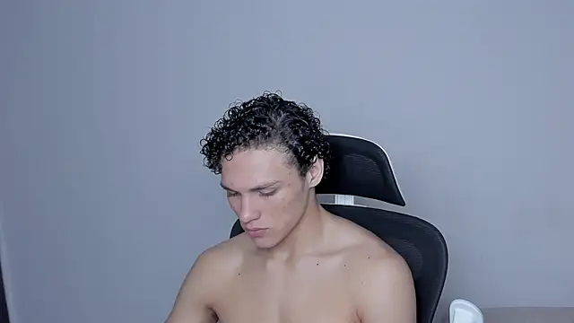 Snapshot of laurent_nova chatting on November 17, 2025, 1:11 am laurent nova online show from November 17, 2025, 1:11 am