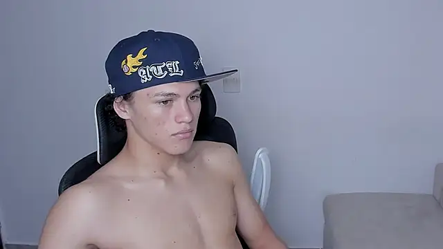 Snapshot of laurent_nova chatting on November 28, 2025, 6:21 pm laurent nova online show from November 28, 2025, 6:21 pm