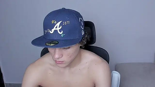 Snapshot of laurent_nova chatting on December 1, 2025, 8:14 pm laurent nova online show from December 1, 2025, 8:14 pm