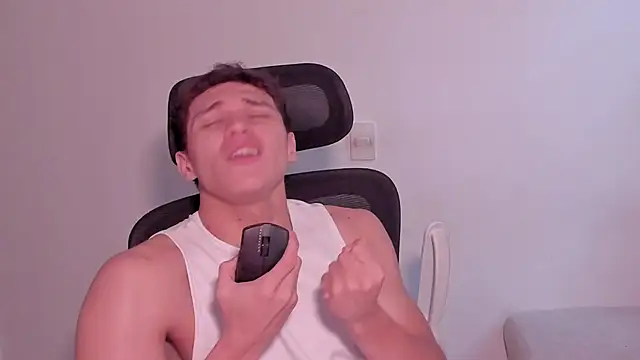 laurent nova online show from March 16, 2026, 7:40 pm