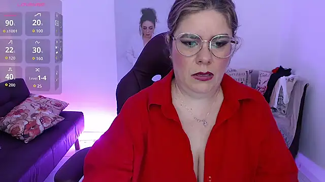 Snapshot of zehra_sanem chatting on October 27, 2025, 6:12 pm zehra sanem online show from October 27, 2025, 6:12 pm