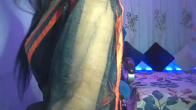 Snapshot of Queenhimanshi chatting on January 10, 2025, 12:47 pm Queenhimanshi online show from January 10, 2025, 12:47 pm