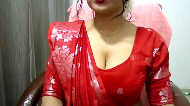 Snapshot of Queenhimanshi chatting on November 26, 2025, 5:36 pm Queenhimanshi online show from November 26, 2025, 5:36 pm