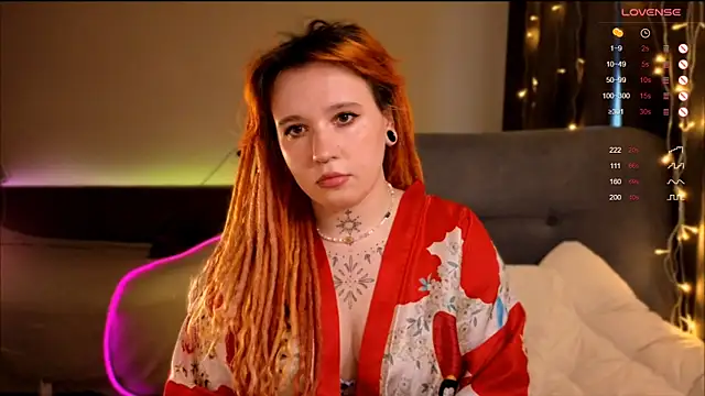 The Full Red Moon online show from November 26, 2025, 8:48 am