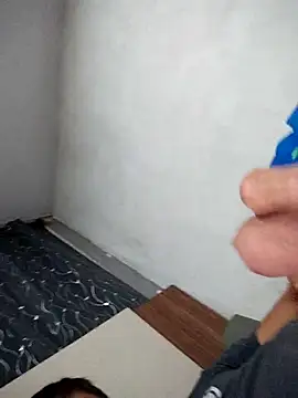 Snapshot of 719610 chatting on December 19, 2025, 3:13 am 719610 online show from December 19, 2025, 3:13 am