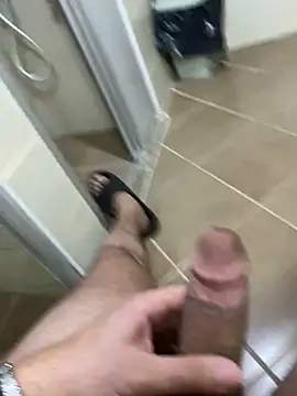 Snapshot of Metmenn7 chatting on December 12, 2024, 1:53 am Metmenn7 online show from December 12, 2024, 1:53 am