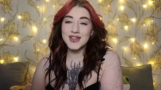 Snapshot of Kimpossible1 chatting on December 9, 2024, 11:36 am Kimpossible1 online show from December 9, 2024, 11:36 am