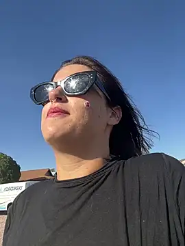 SafeinouterSpace online show from November 2, 2025, 4:42 pm