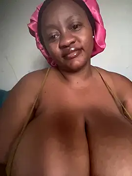 Snapshot of Chubbykarisma27 chatting on September 27, 2025, 12:54 pm Chubbykarisma27 online show from September 27, 2025, 12:54 pm