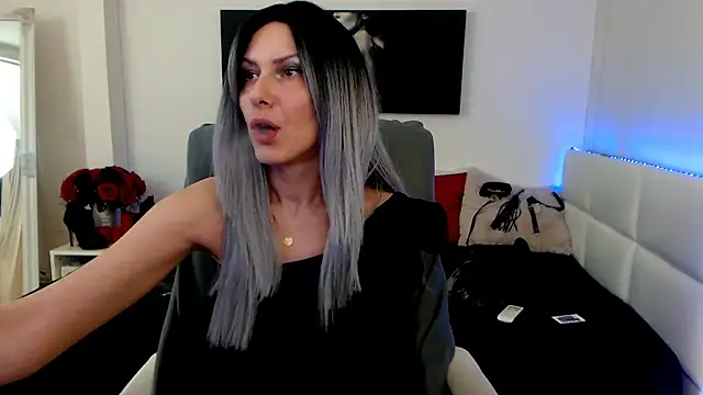 EvelynQueenn online show from January 28, 2025, 6:16 am