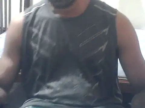 Snapshot of ROCKY_USA_18 chatting on May 17, 2026, 6:44 am ROCKY USA 18 online show from May 17, 2026, 6:44 am