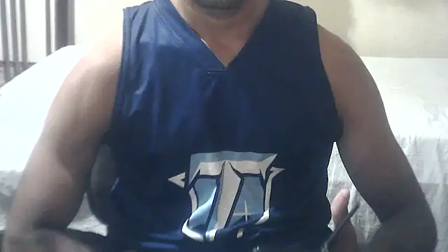 Snapshot of ROCKY_USA_18 chatting on June 1, 2026, 1:57 pm ROCKY USA 18 online show from June 1, 2026, 1:57 pm