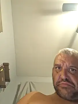 Snapshot of silkstroker6981 chatting on September 19, 2025, 11:00 am silkstroker6981 online show from September 19, 2025, 11:00 am