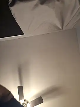 Snapshot of silkstroker6981 chatting on September 30, 2025, 7:02 am silkstroker6981 online show from September 30, 2025, 7:02 am