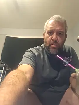 Snapshot of silkstroker6981 chatting on February 1, 2026, 5:50 am silkstroker6981 online show from February 1, 2026, 5:50 am