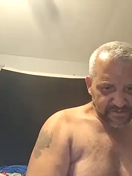 silkstroker6981 online show from April 29, 2026, 6:06 am