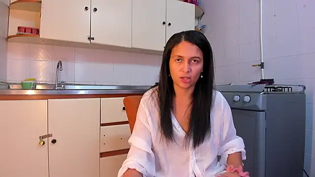 SofiAndNicol online show from October 18, 2025, 11:11 am